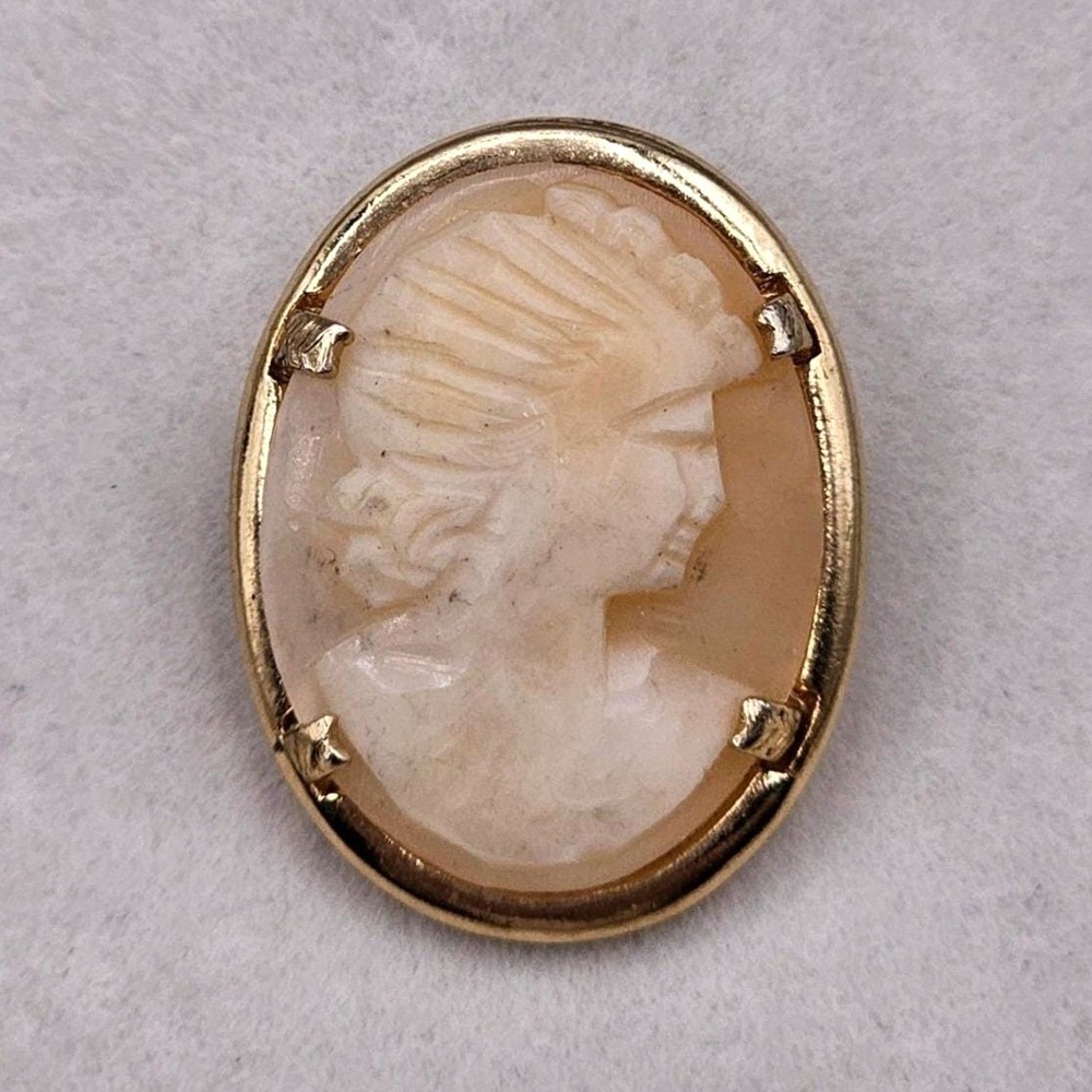 Vintage Coro Shell Cameo Brooch Gold Tone Relief Profile Pin Victorian Revival